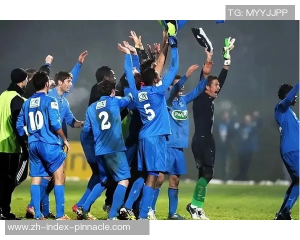 兰斯与梅斯法甲升降级附加赛次回合深度解析与战术分析 兰斯与梅斯法甲升降级附加赛次回合深度解析与战术分析